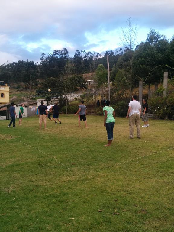 Hostal Curinan Otavalo Dış mekan fotoğraf