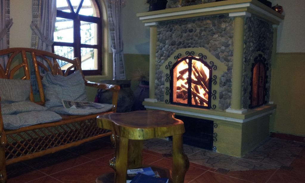 Hostal Curinan Otavalo Dış mekan fotoğraf