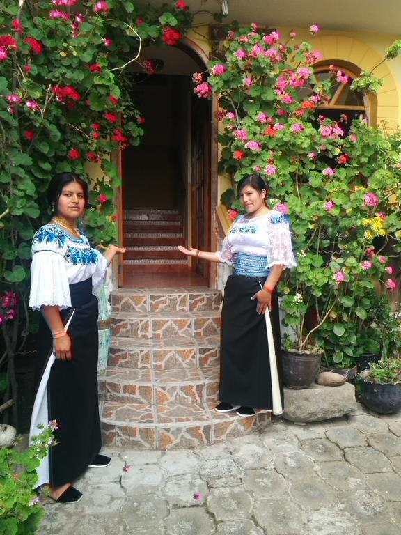 Hostal Curinan Otavalo Dış mekan fotoğraf