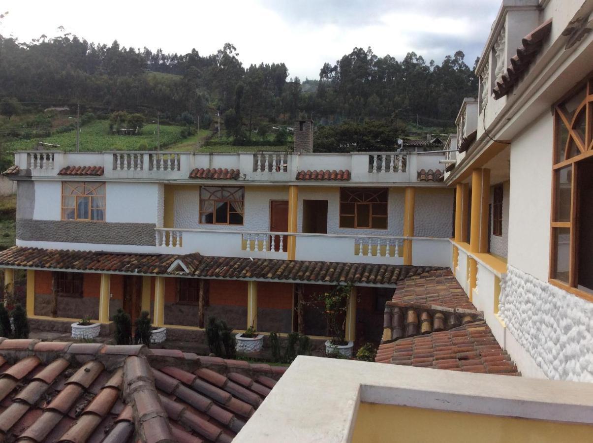 Hostal Curinan Otavalo Dış mekan fotoğraf